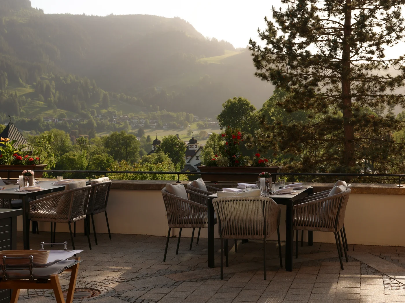Restaurant Streif erscheint im Sonnenlicht Restaurant Streif erscheint im Sonnenlicht