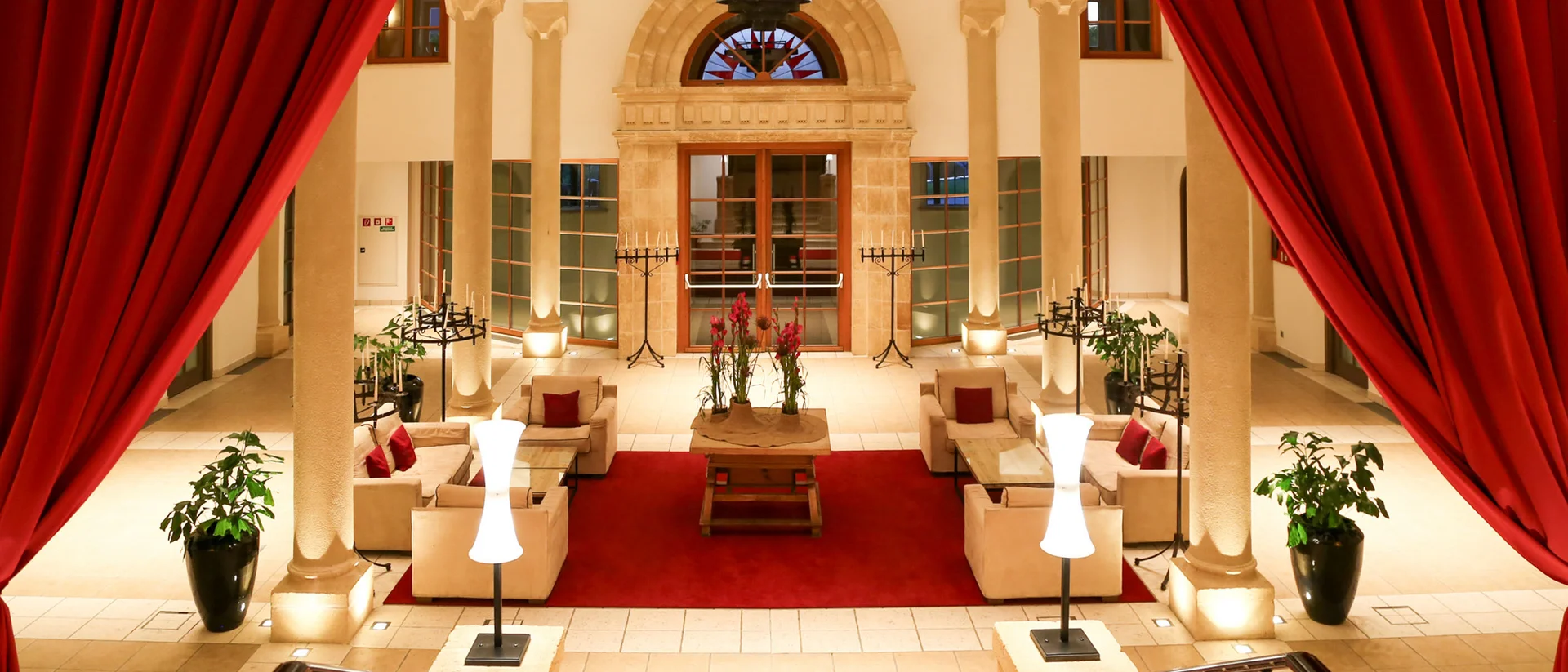 Mit besten Empfehlungen aus dem Schlosshotel